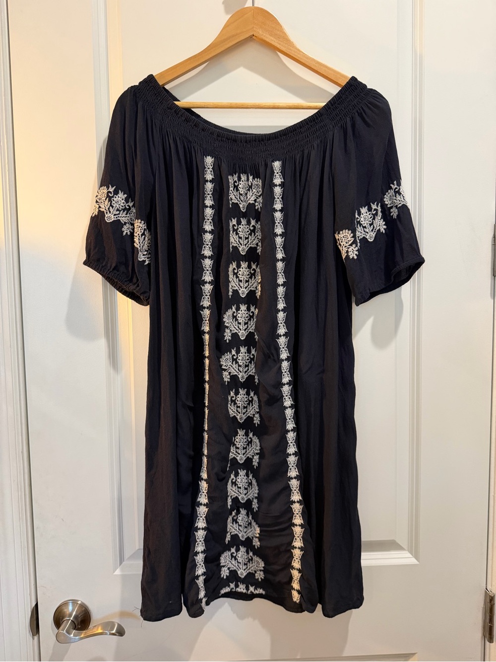LOFT Navy Embroidered Peasant Dress Medium Off Shoulder Boho Shift Dress
